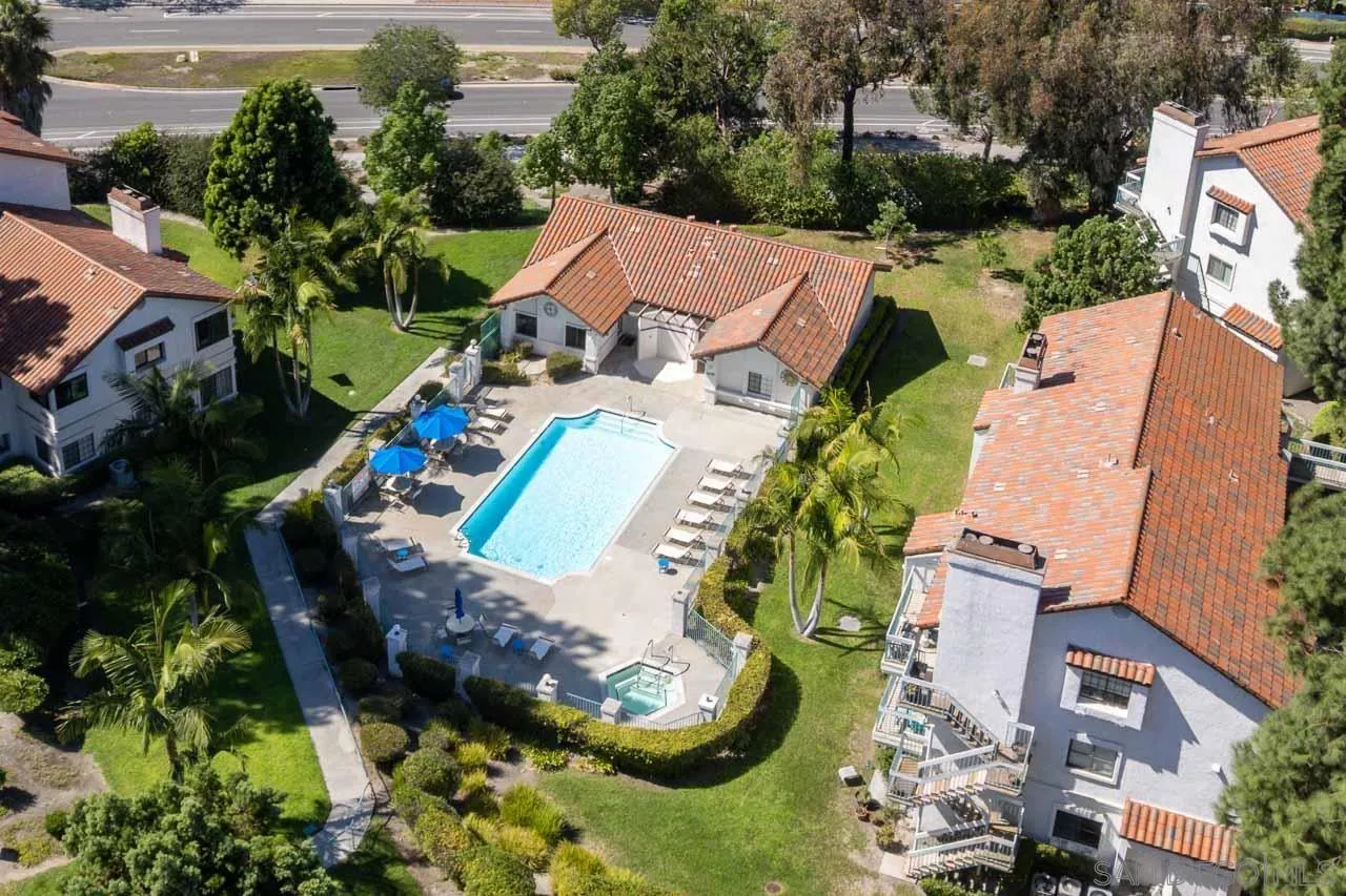 https://cdn.realtyfeed.com/cdn/127/260023426/ee9a14bef7cfd9b763aaa76a114b39ef.webp