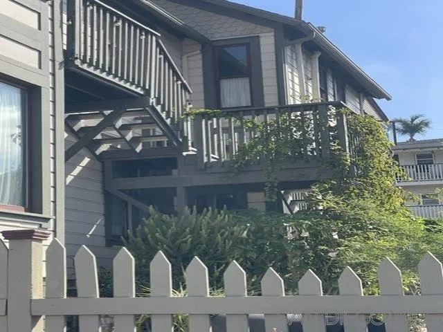 https://cdn.realtyfeed.com/cdn/127/260023428/21aea20ab533c935fcfece7967800c15.webp