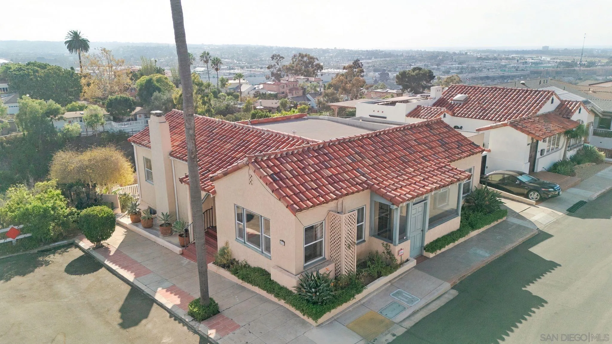 https://cdn.realtyfeed.com/cdn/127/260023429/56399aa10c36af36cf884e270beb74d4.webp