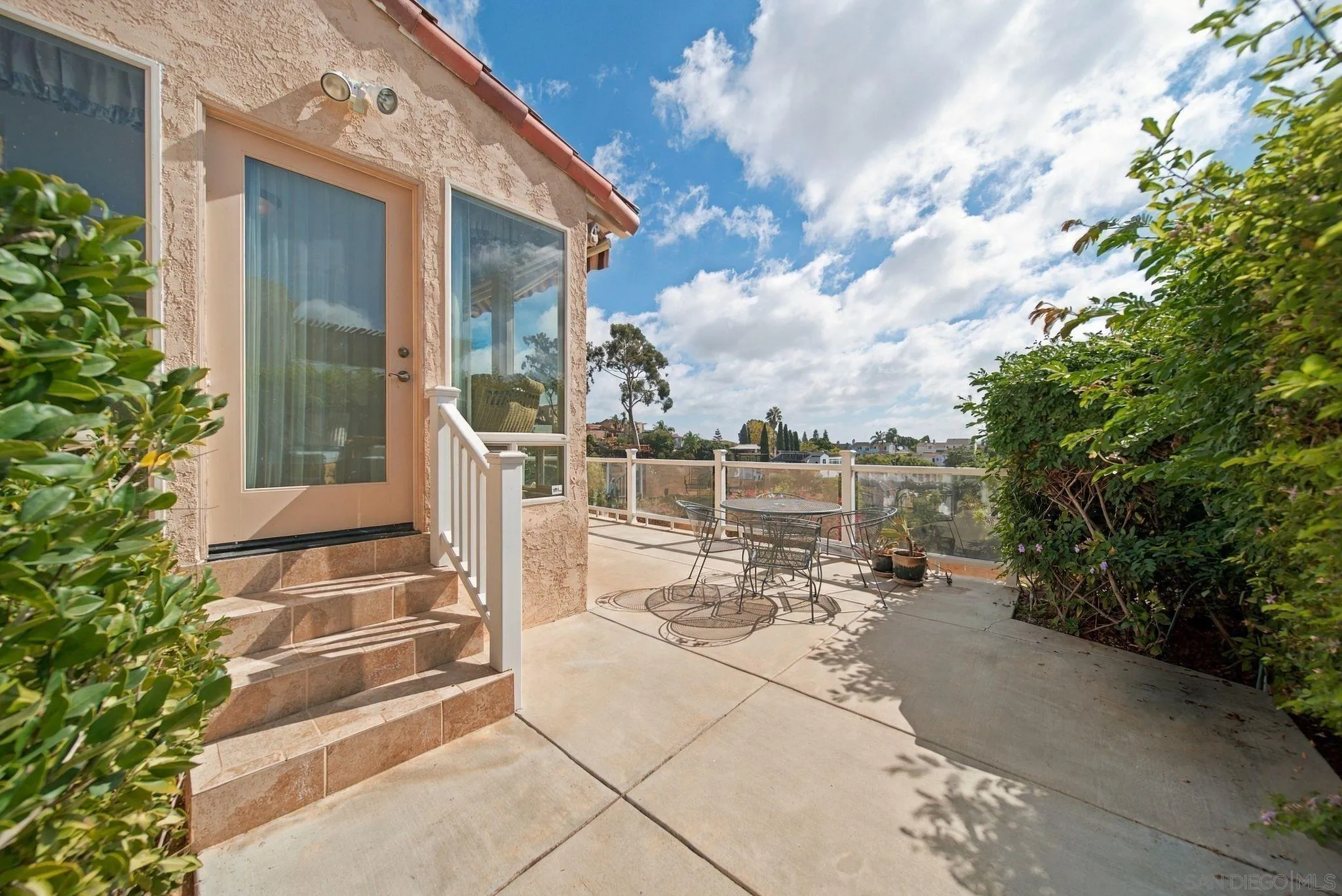 https://cdn.realtyfeed.com/cdn/127/260023429/81c37faf1fd1a33e12d7a5c68875e640.webp