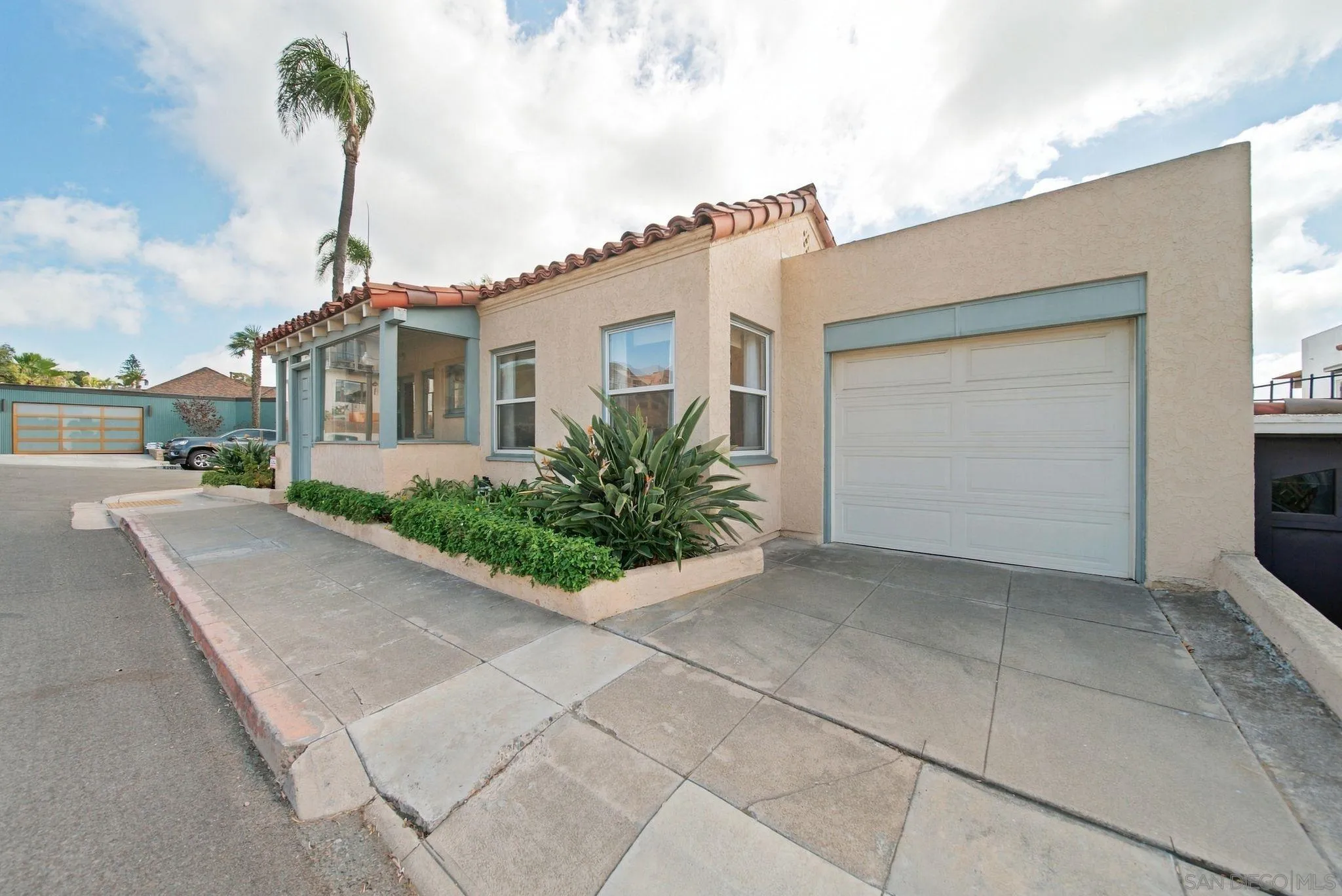 https://cdn.realtyfeed.com/cdn/127/260023429/a4dc3fd279ab5b37103caf4d2a945d97.webp