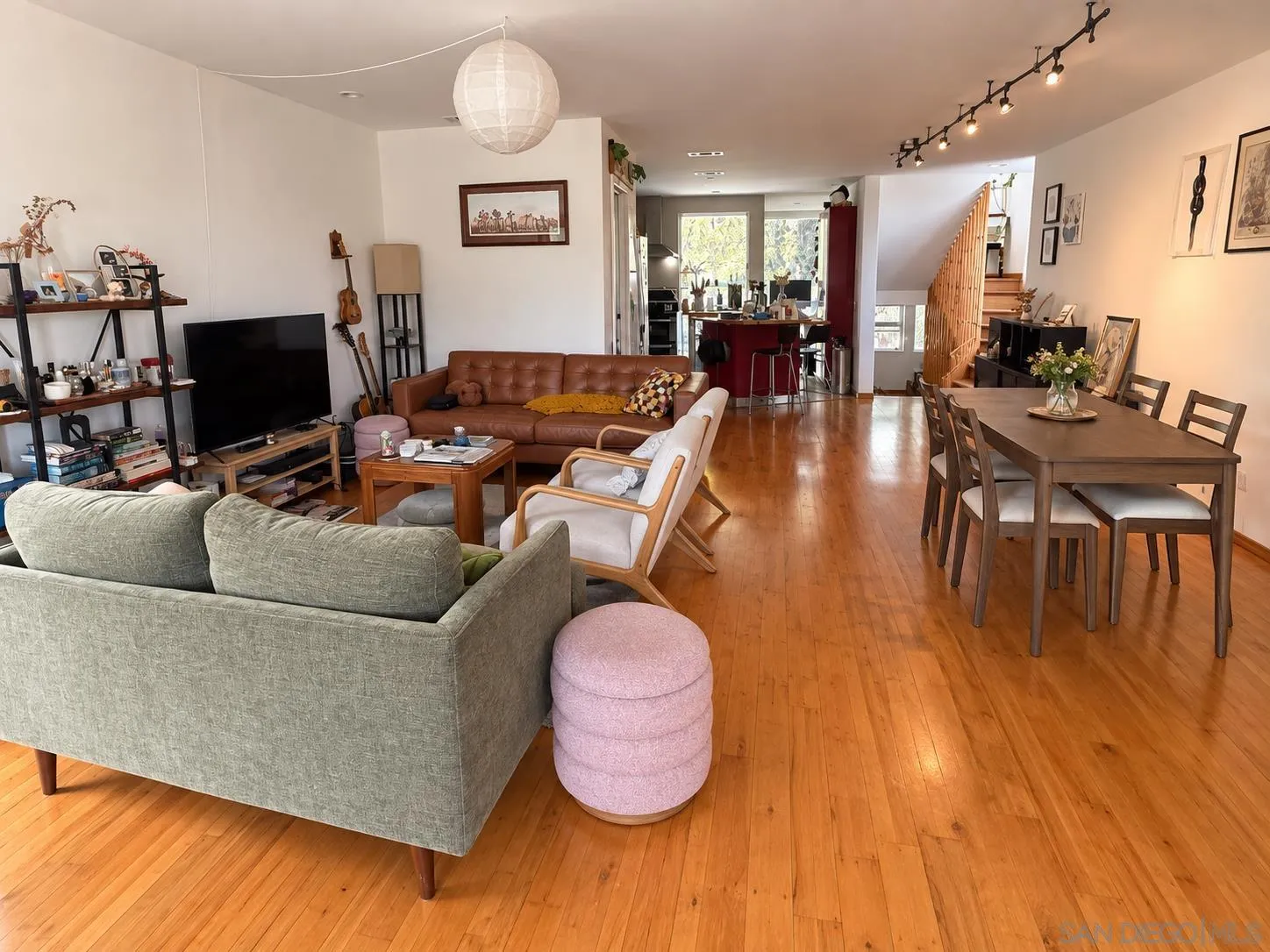 https://cdn.realtyfeed.com/cdn/127/260023430/4fa572de39836e86fe2f3124071de100.webp