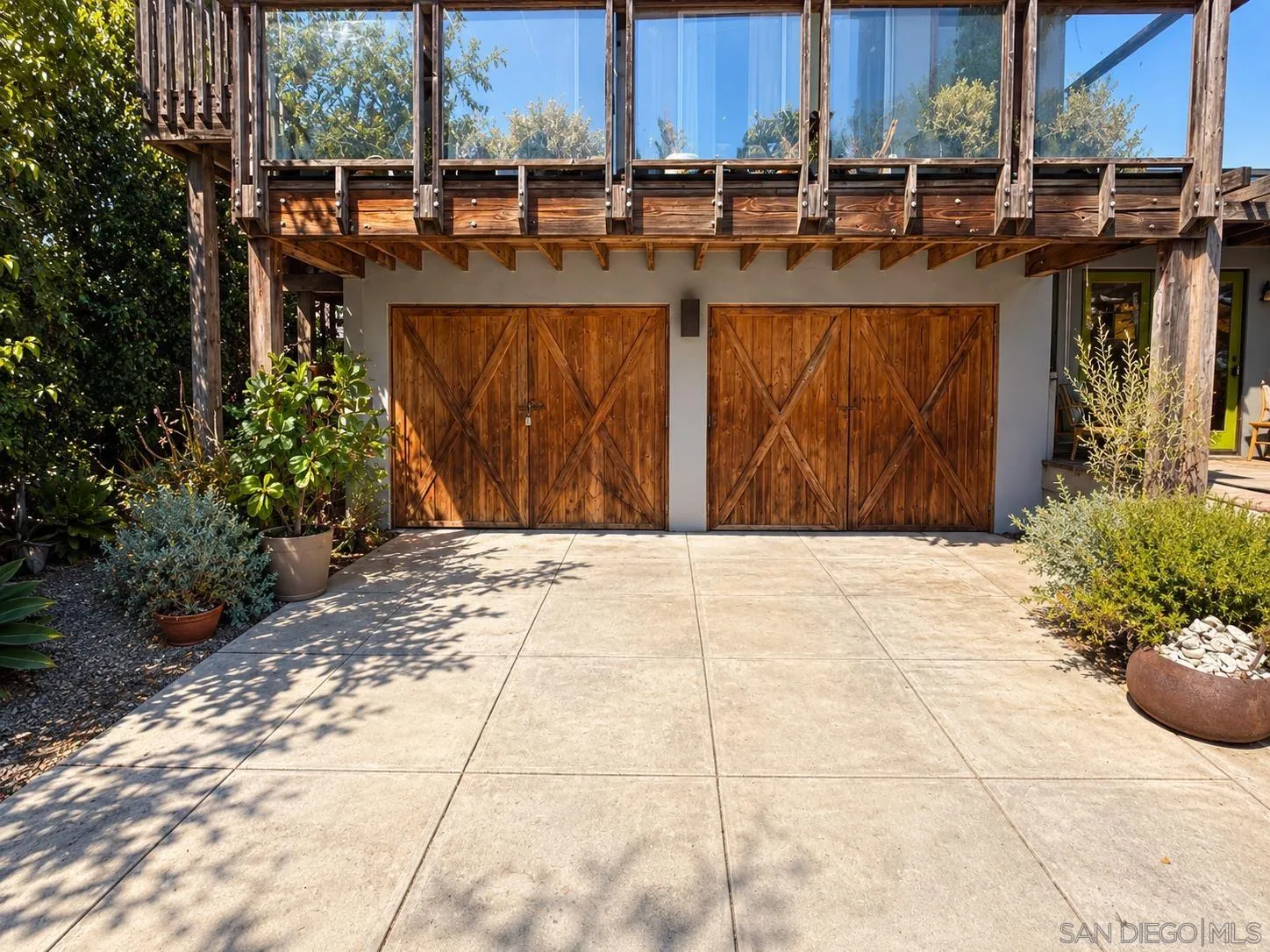 https://cdn.realtyfeed.com/cdn/127/260023430/d27e59a67cf8bcb47161af931aeb6749.webp
