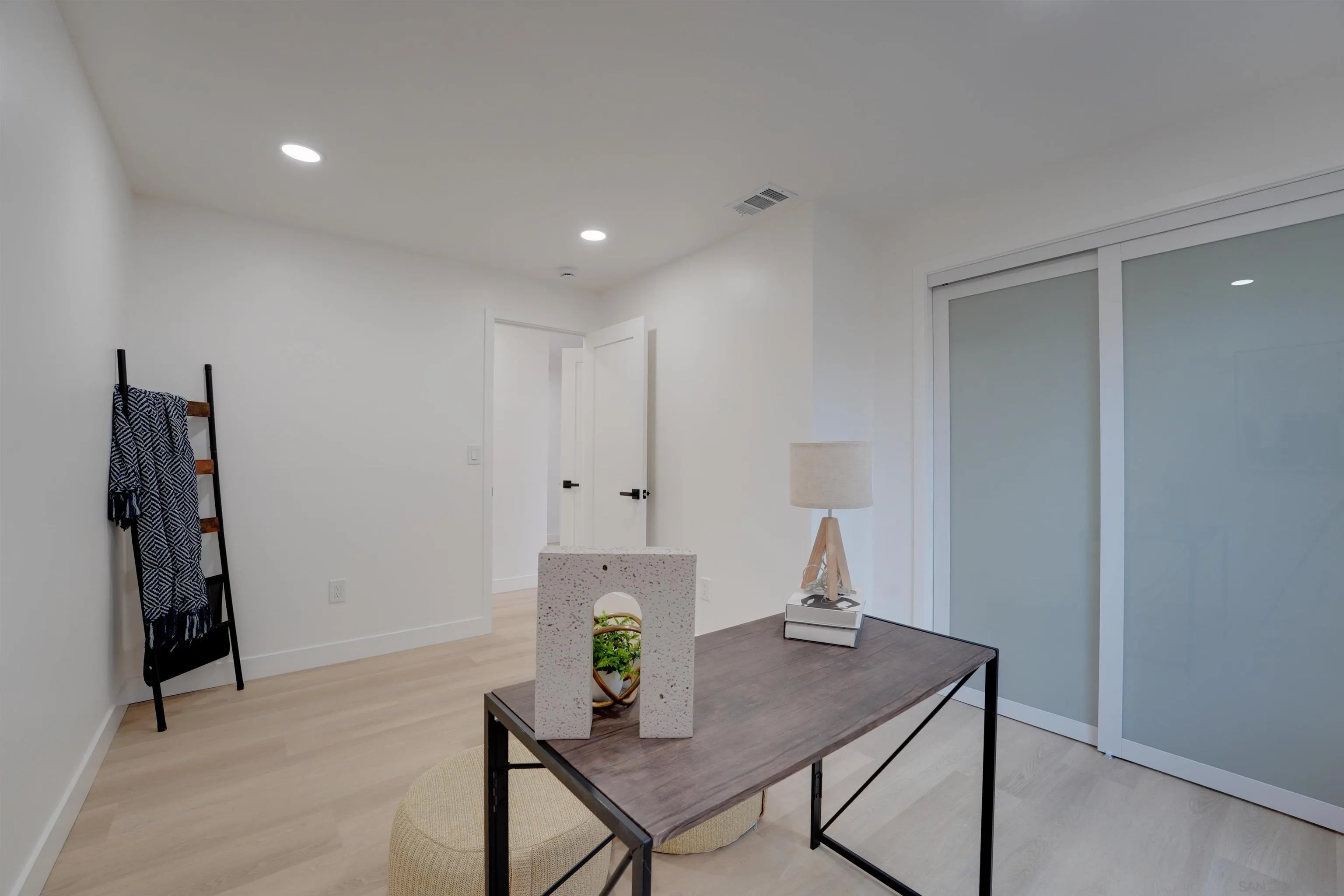https://cdn.realtyfeed.com/cdn/127/260023431/022950ac1b7c90b75b0960500c0d364d.webp