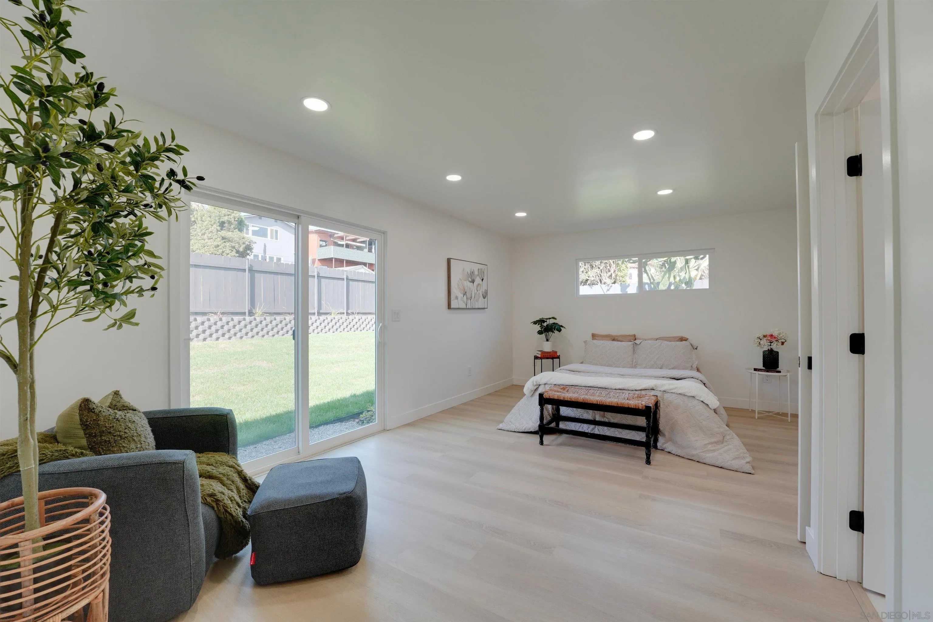 https://cdn.realtyfeed.com/cdn/127/260023431/b27548ae68086e5ba3ee5afed37a9b4f.webp