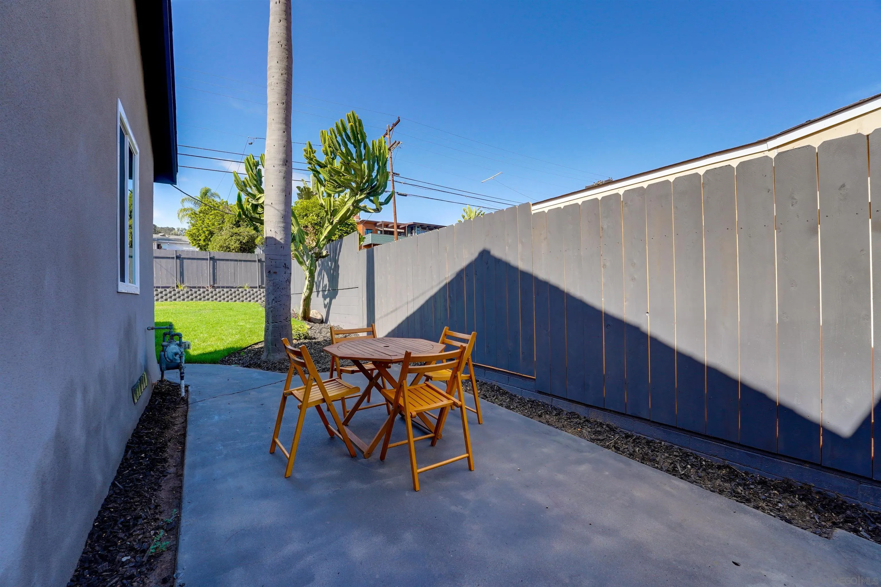 https://cdn.realtyfeed.com/cdn/127/260023431/f51709508068dee2ea8dd1f4c892f560.webp