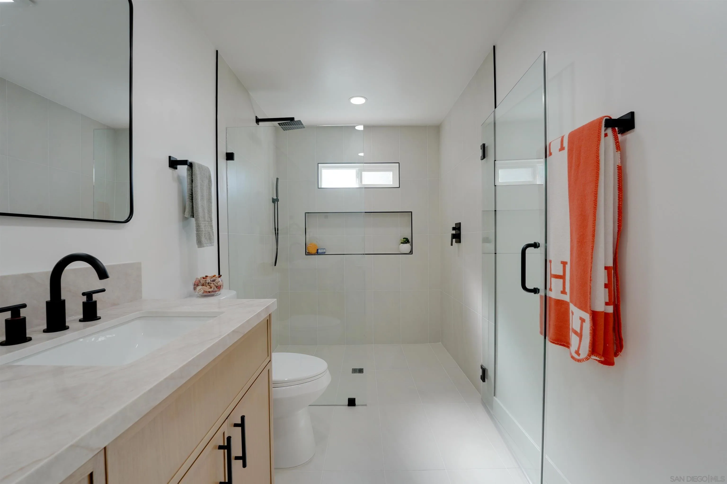https://cdn.realtyfeed.com/cdn/127/260023431/fa985ca073f8bd0a11d17ca6f6dd6f4d.webp