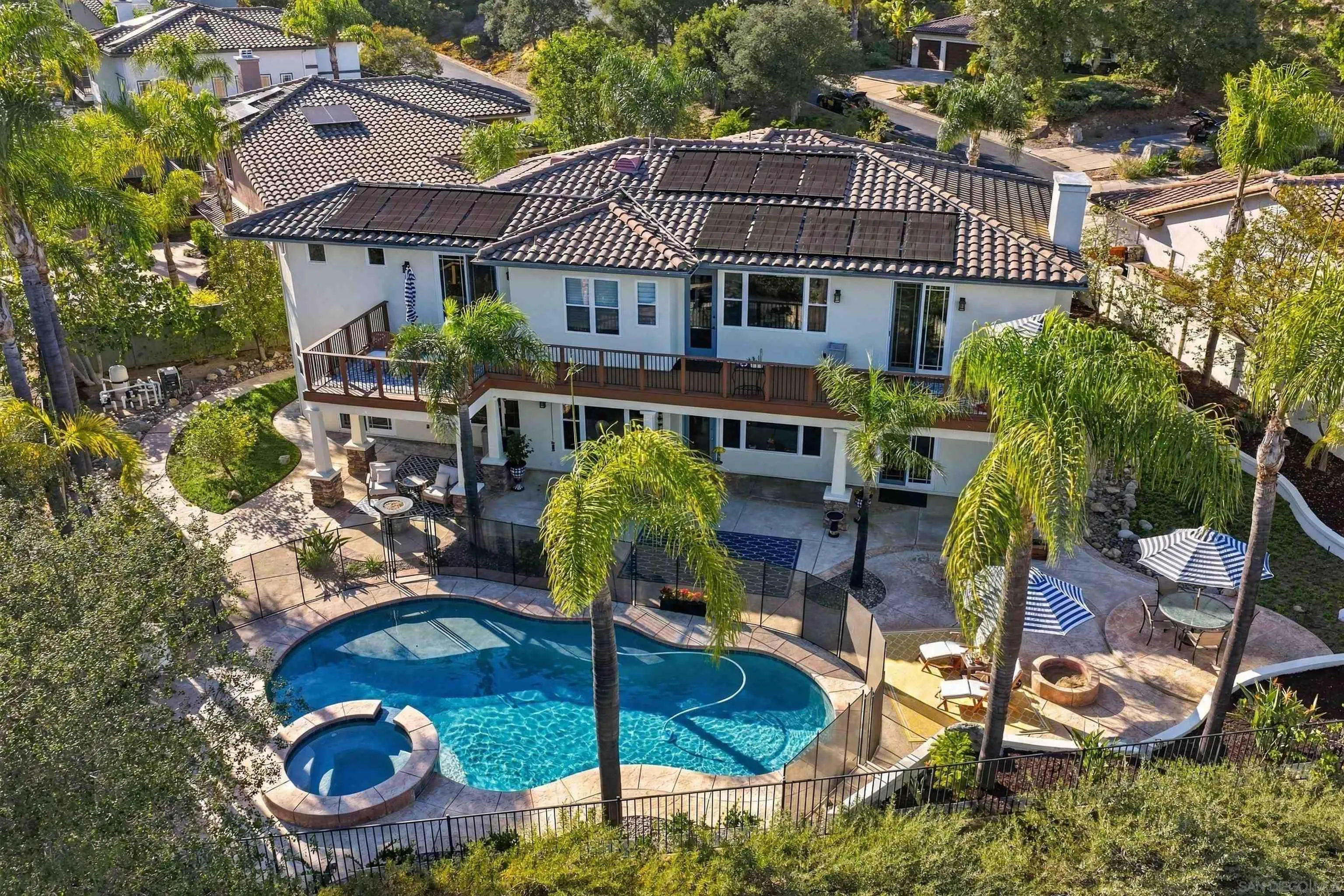 https://cdn.realtyfeed.com/cdn/127/260023436/4515d6dba39ca1ae79cf16b3c94927cc.webp