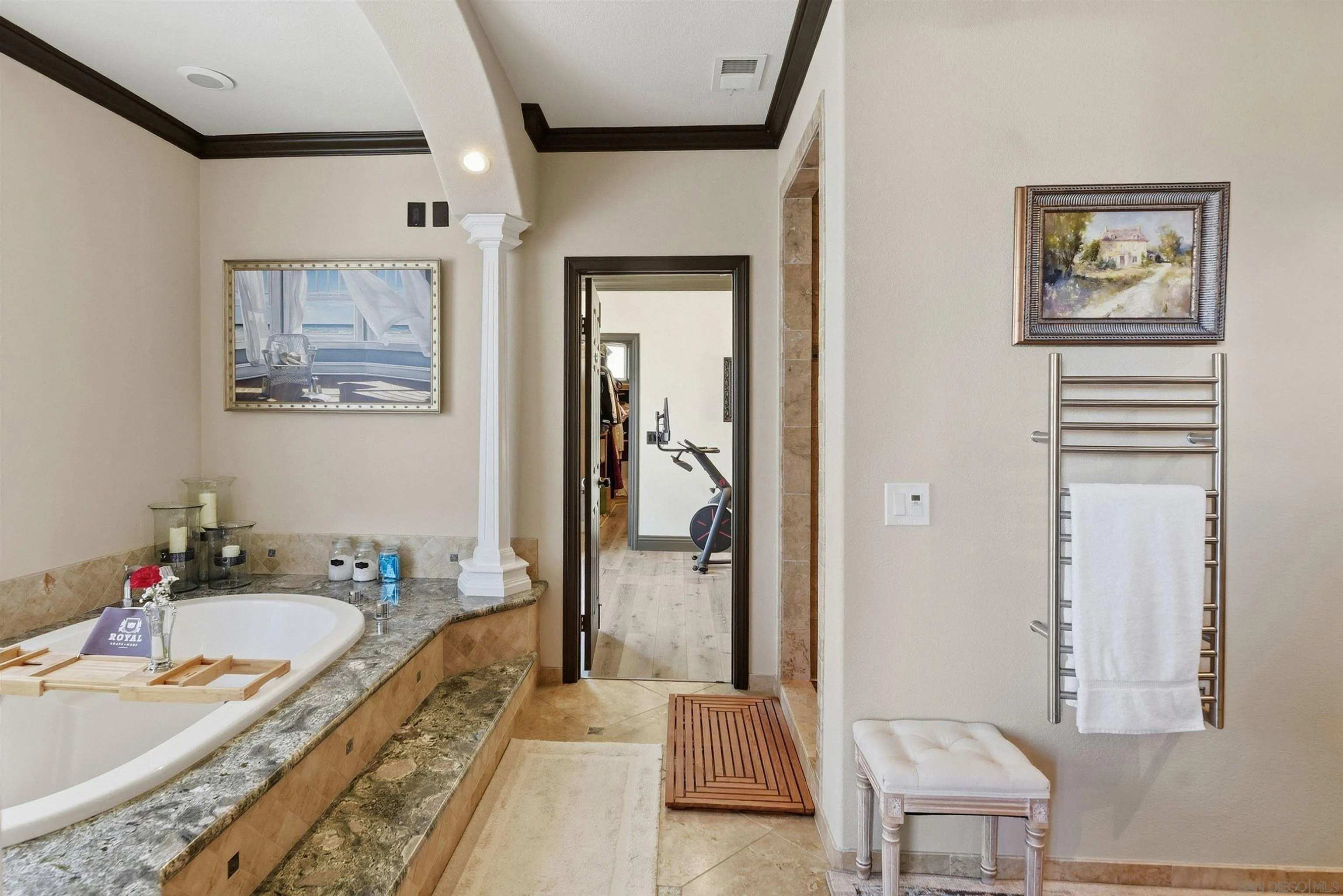 https://cdn.realtyfeed.com/cdn/127/260023436/57491202c4366c5e65e55c4e2ca23f6a.webp