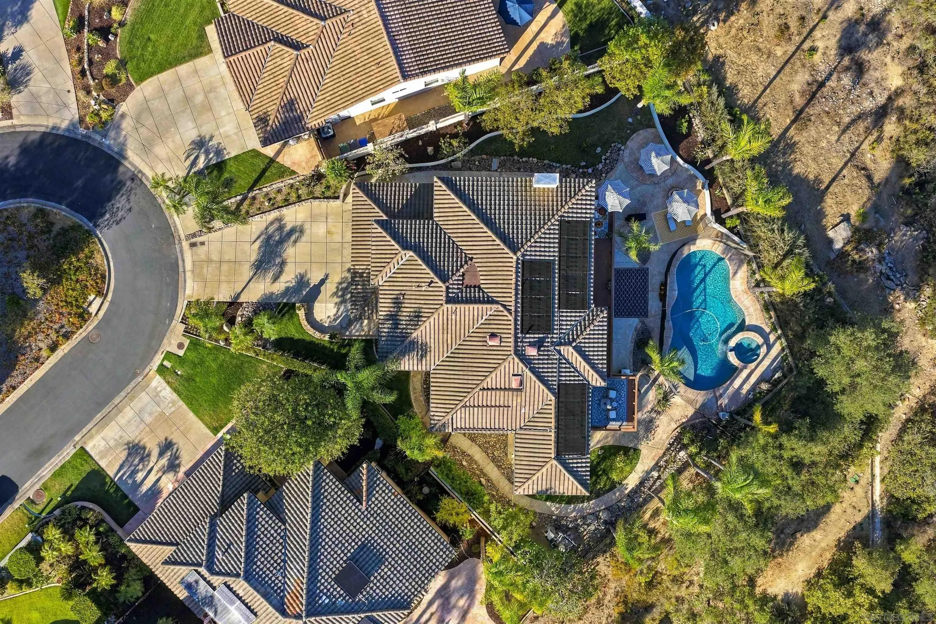 https://cdn.realtyfeed.com/cdn/127/260023436/792dcd0afe73acebffdf3829fa1be466.webp