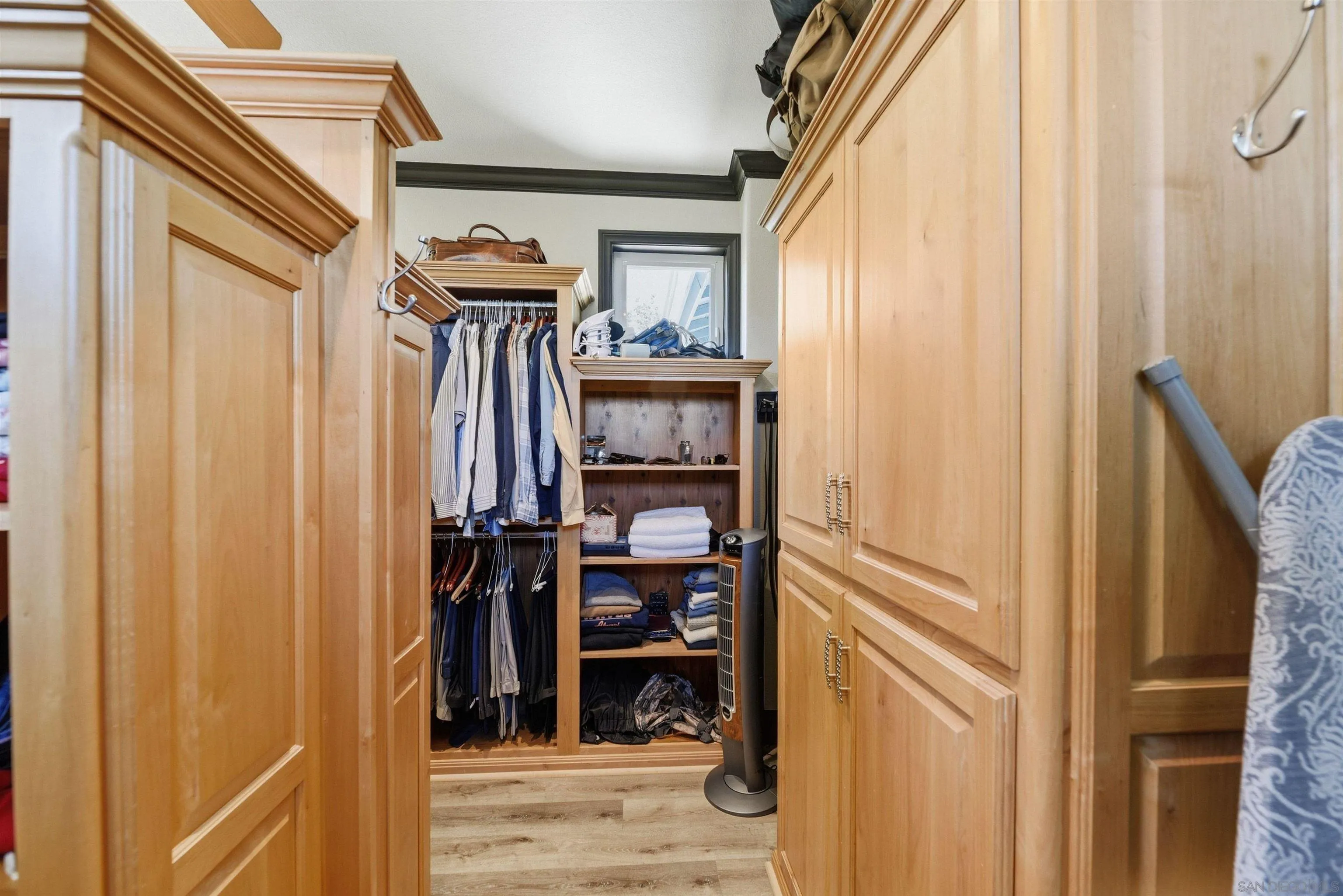 https://cdn.realtyfeed.com/cdn/127/260023436/a97259188866f437de2e949e3e2435ee.webp