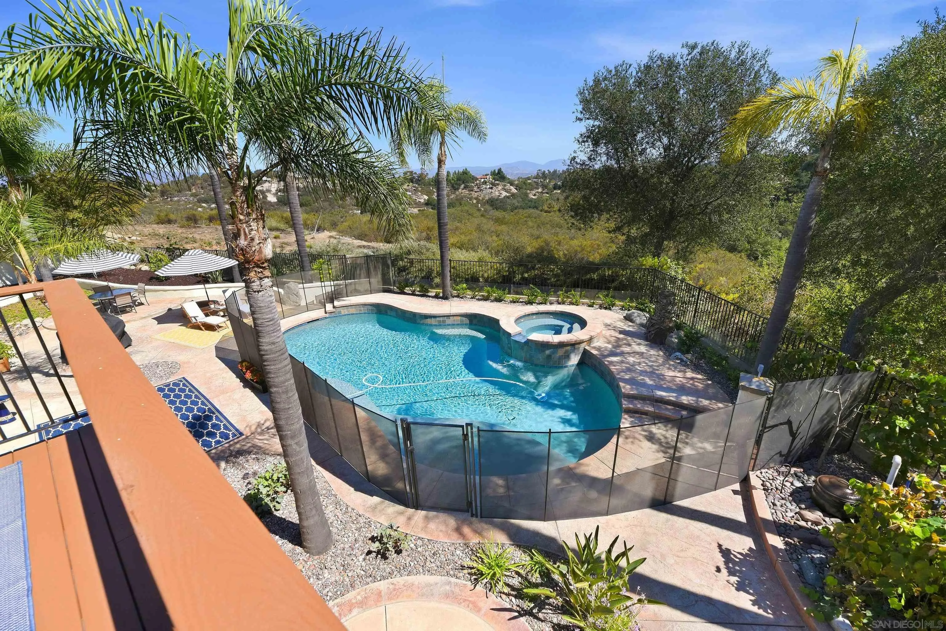 https://cdn.realtyfeed.com/cdn/127/260023436/c7dac2b1077c6802f5032c96e45575c0.webp