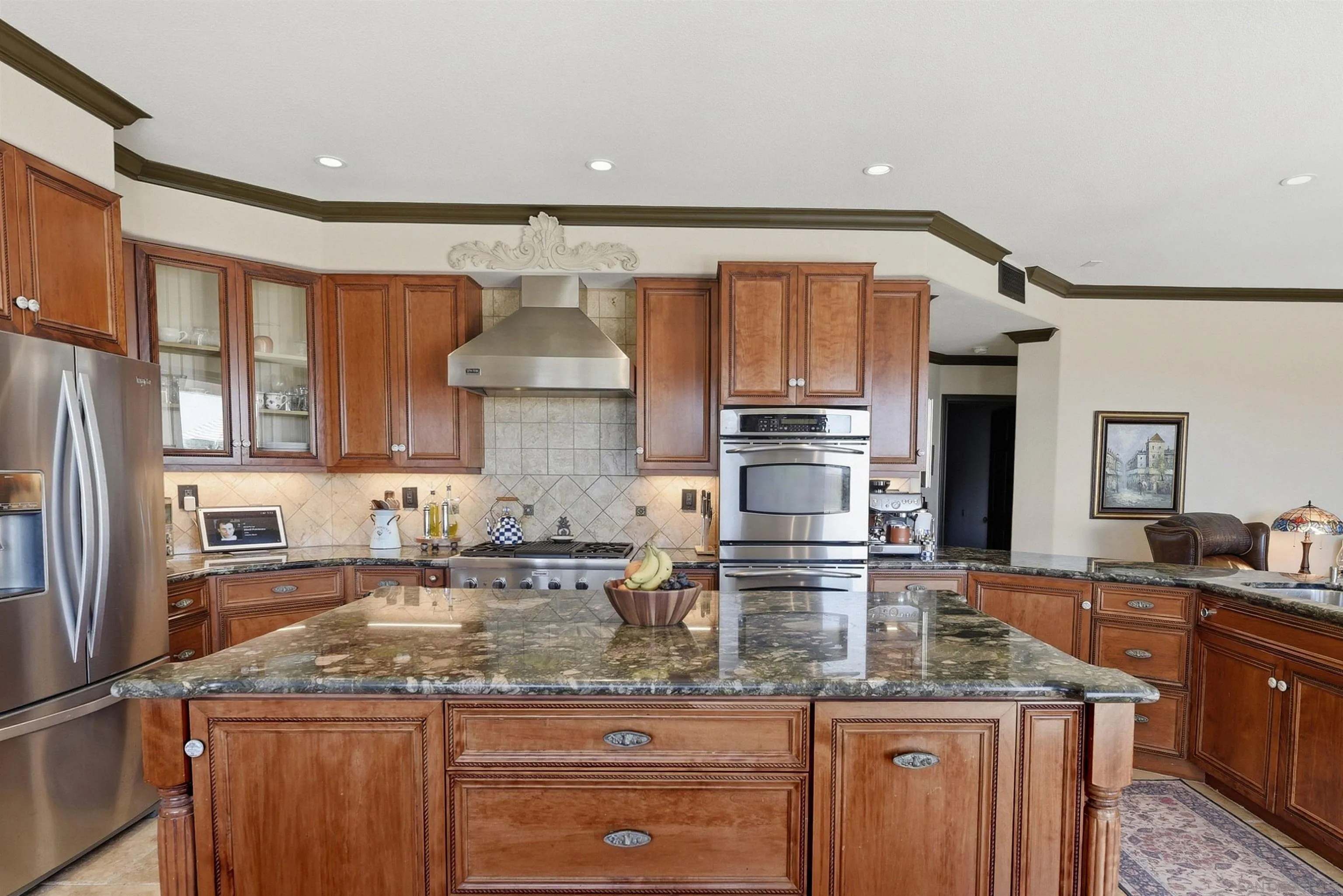 https://cdn.realtyfeed.com/cdn/127/260023436/d69ad693e2649e678932f001ffe77317.webp