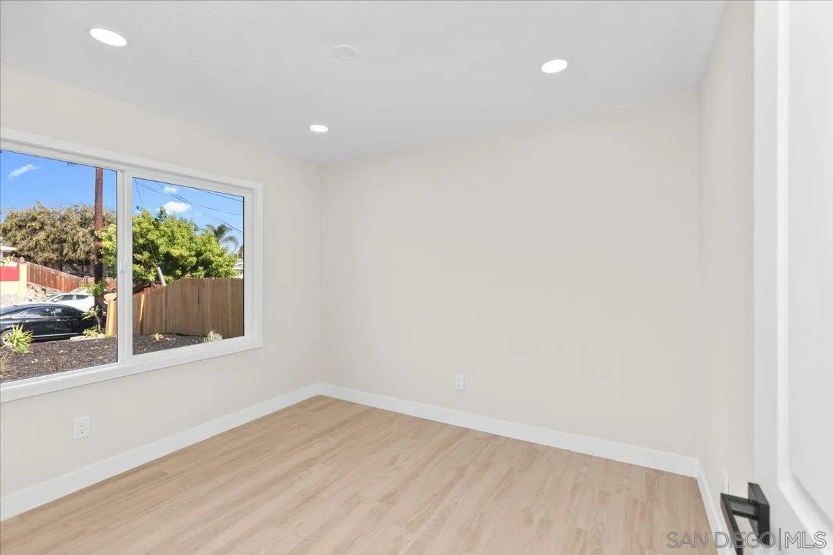 https://cdn.realtyfeed.com/cdn/127/260023437/5c53fb5ffbde9460932cb3cbf5eec828.webp