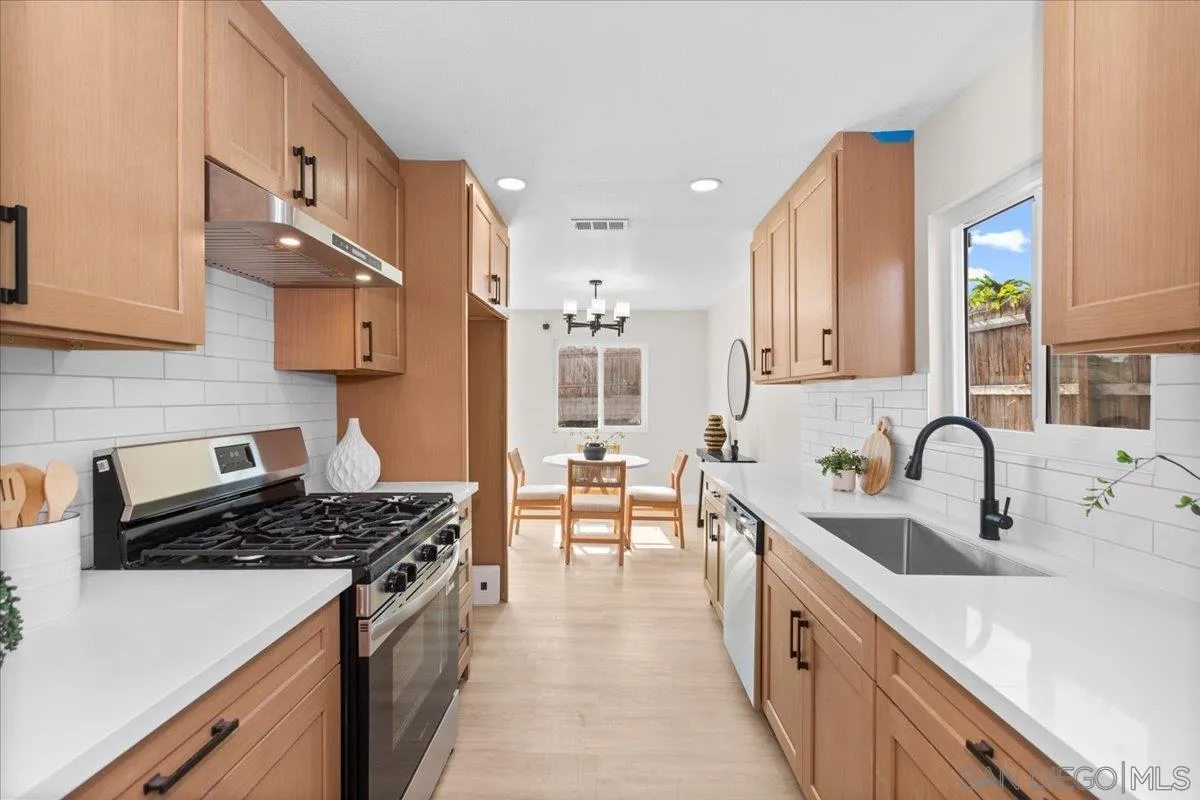 https://cdn.realtyfeed.com/cdn/127/260023437/6f7639f6a13b5e0e3c47f693c818122f.webp