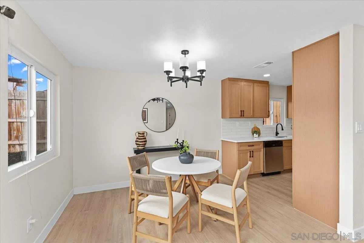 https://cdn.realtyfeed.com/cdn/127/260023437/bcada56a95e116f8f29646f0139f9ca6.webp