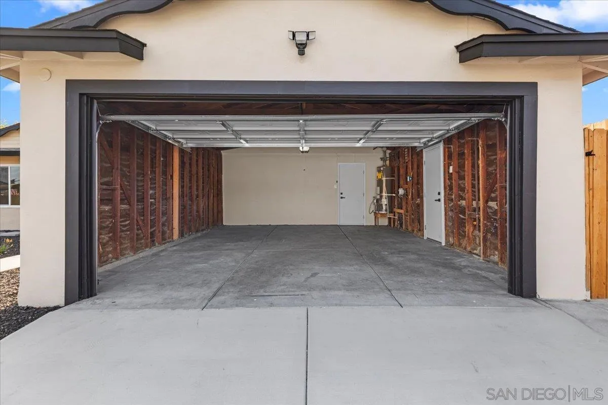 https://cdn.realtyfeed.com/cdn/127/260023437/d1381f4590f8fdbe0a00387182a11ea1.webp
