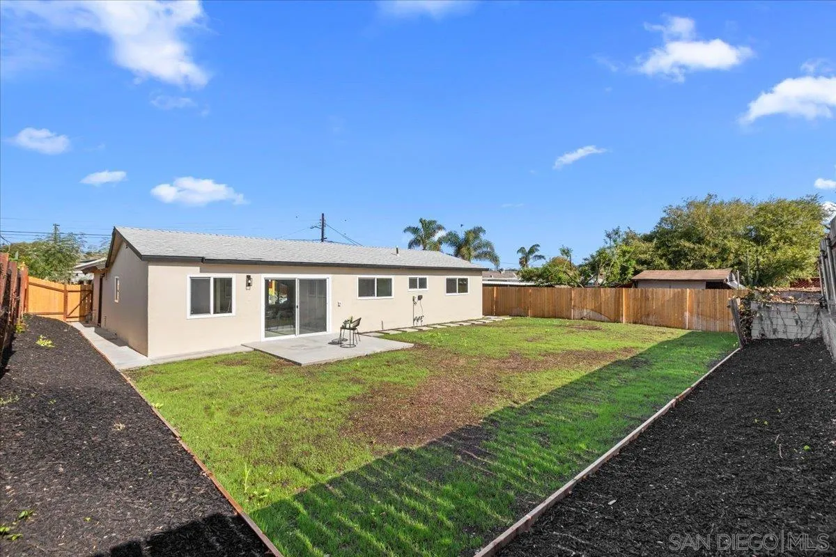 https://cdn.realtyfeed.com/cdn/127/260023437/d19addbf87e3f175f6533f1147b070c4.webp