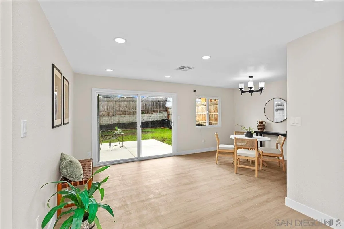 https://cdn.realtyfeed.com/cdn/127/260023437/ddb129190f1e956fbb7f331e6b53981c.webp