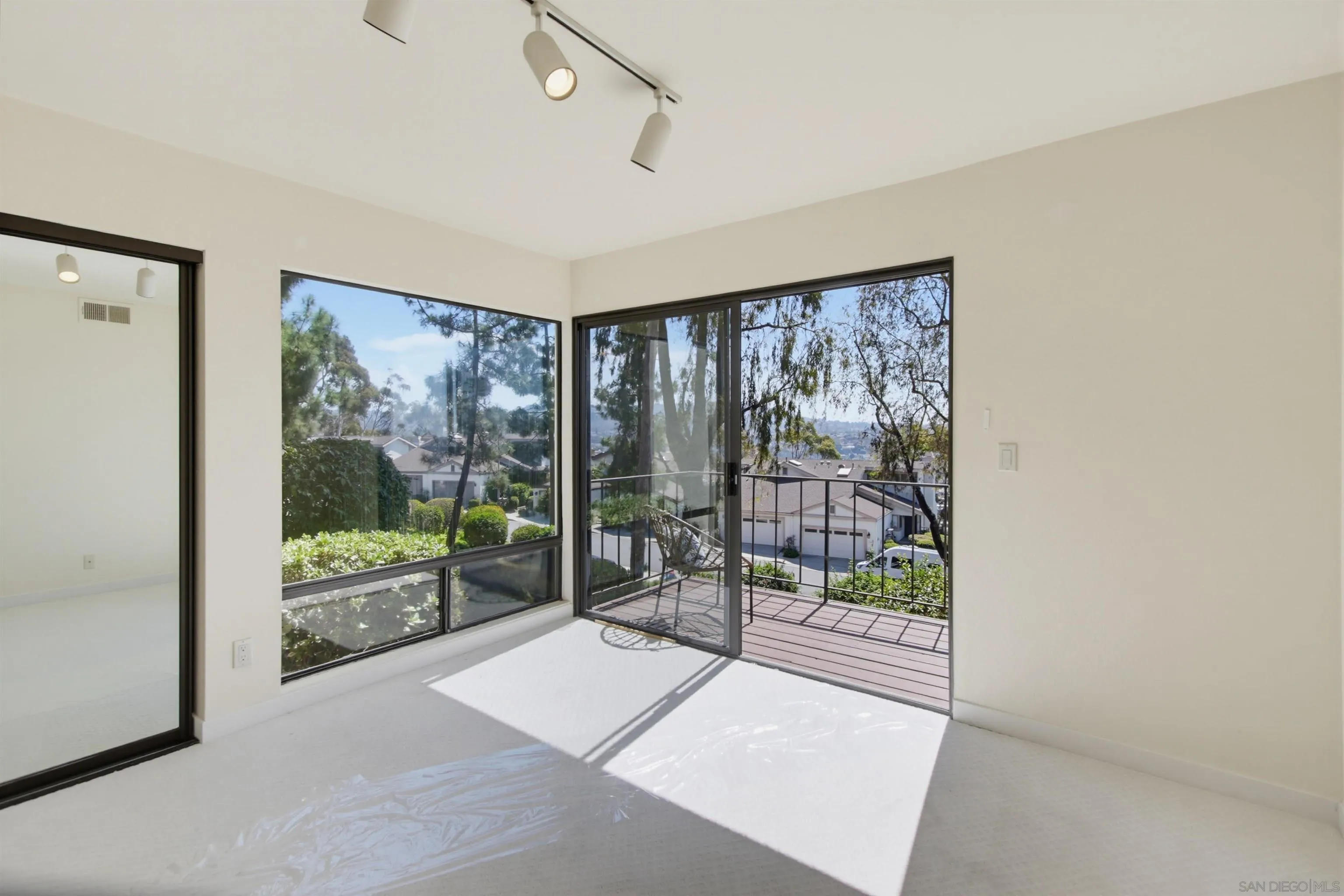 https://cdn.realtyfeed.com/cdn/127/260023438/2dc20bc3d986d2f23c7bd5e96f936969.webp