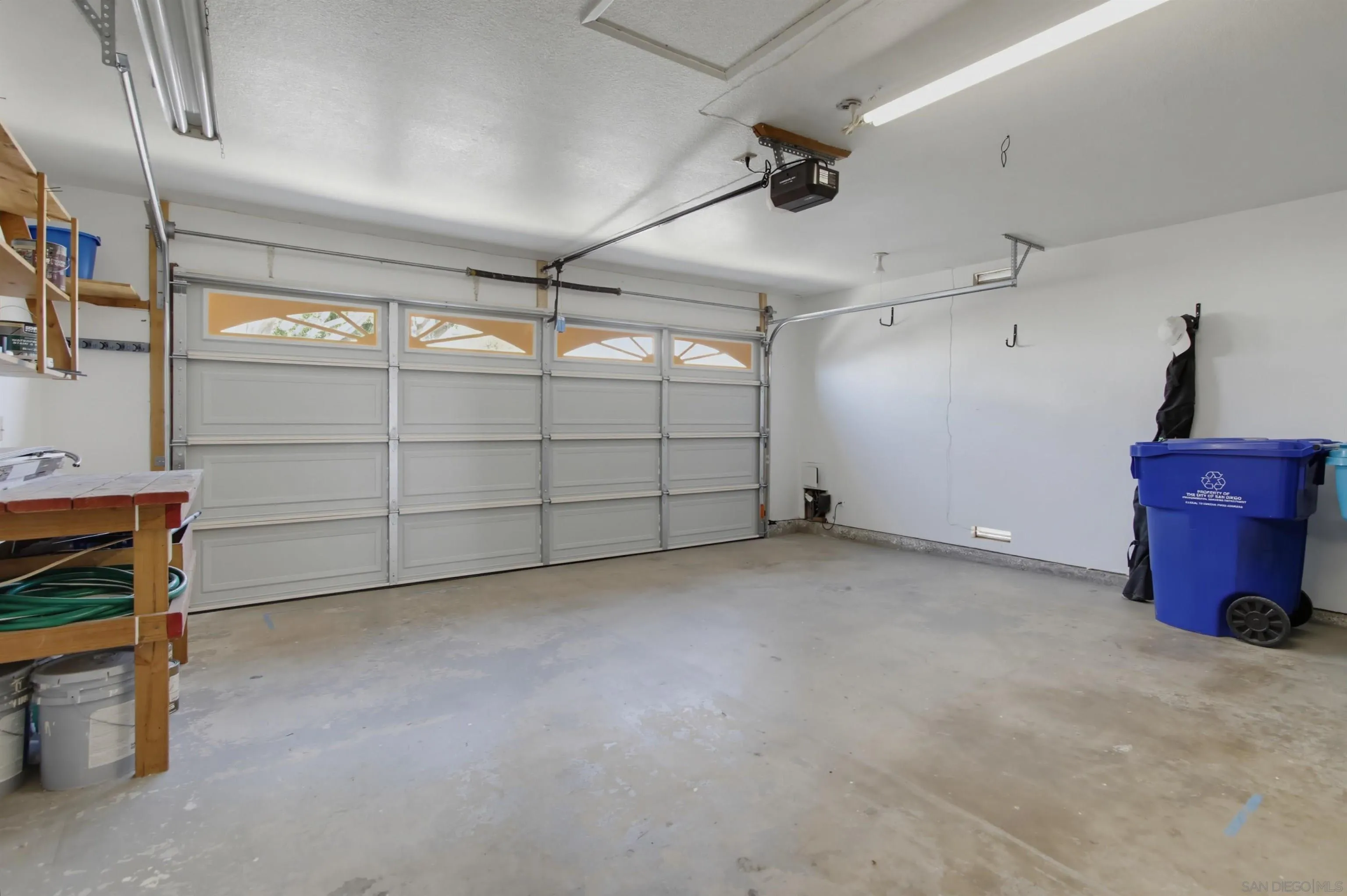 https://cdn.realtyfeed.com/cdn/127/260023438/8647f6a490ff9d87f777383e957db88b.webp