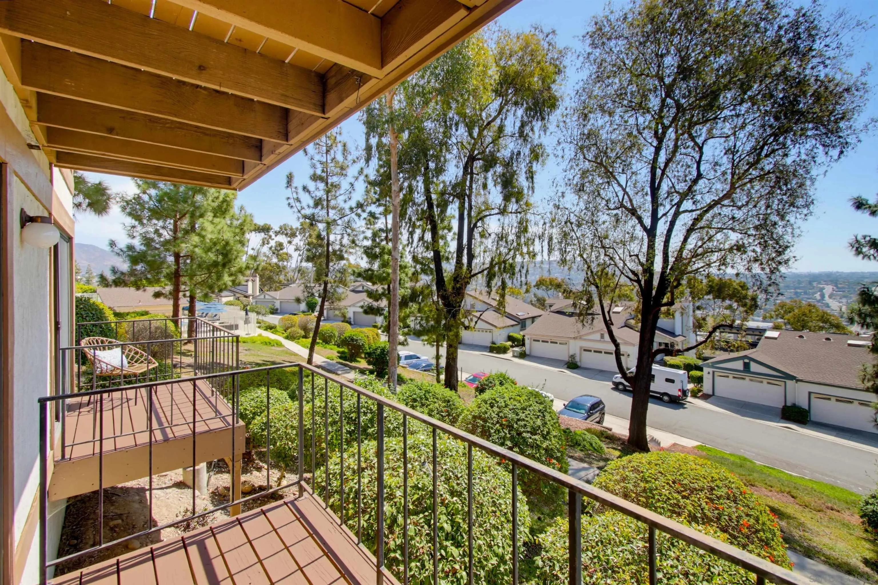 https://cdn.realtyfeed.com/cdn/127/260023438/91f769c16831379f0baaa47eec7aa1fb.webp