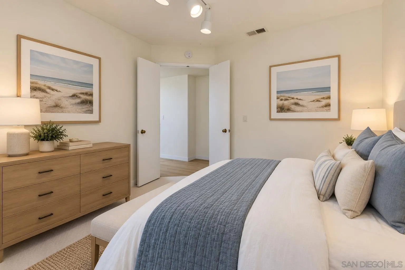 https://cdn.realtyfeed.com/cdn/127/260023438/a338ece752c512b8108286704df9fd9d.webp