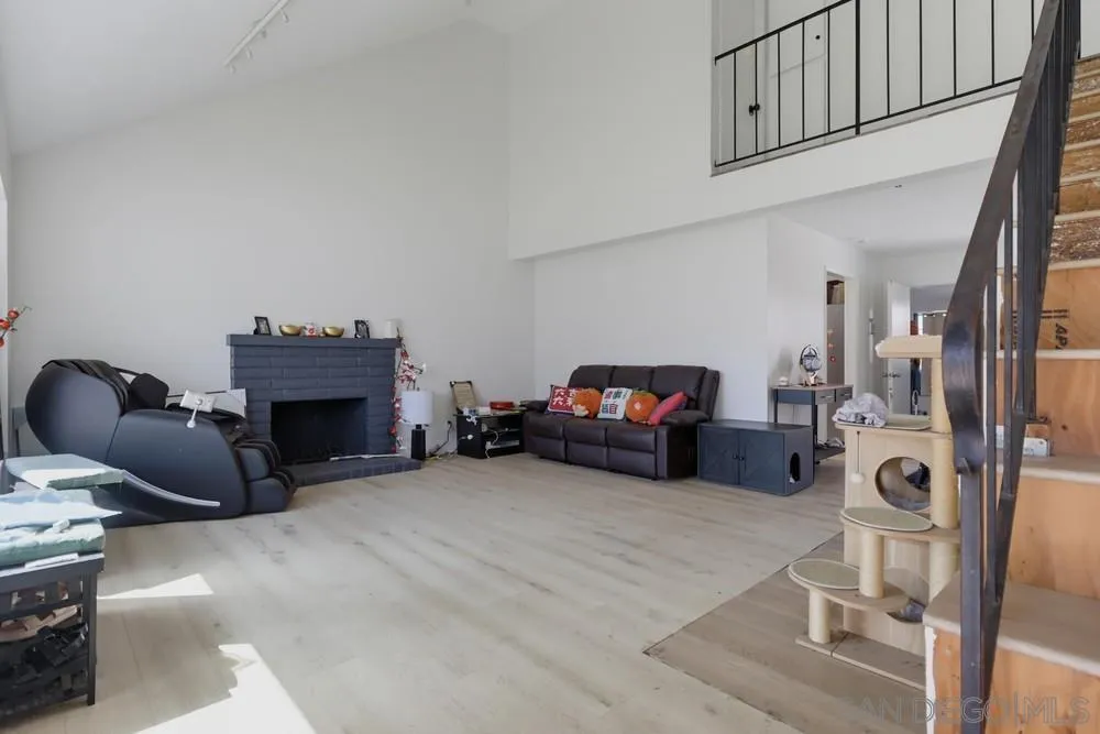 https://cdn.realtyfeed.com/cdn/127/260023440/00d0804e38d2bb04e846ff3dcda9754b.webp
