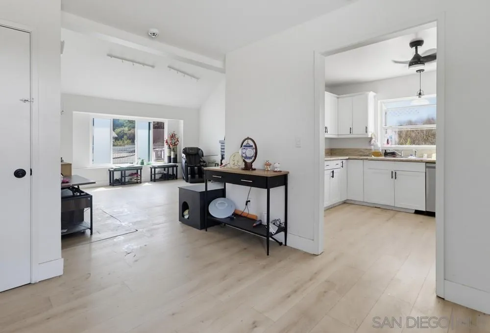 https://cdn.realtyfeed.com/cdn/127/260023440/336d41421d0635e6d26b96e49ae3cb11.webp