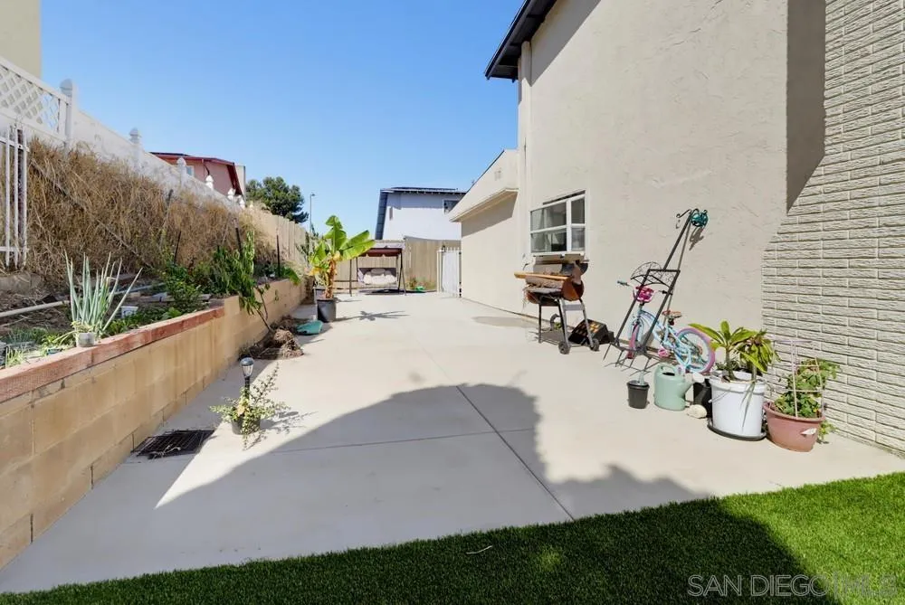 https://cdn.realtyfeed.com/cdn/127/260023440/37f7e0b41fd1e2a73b7d4461be54868e.webp
