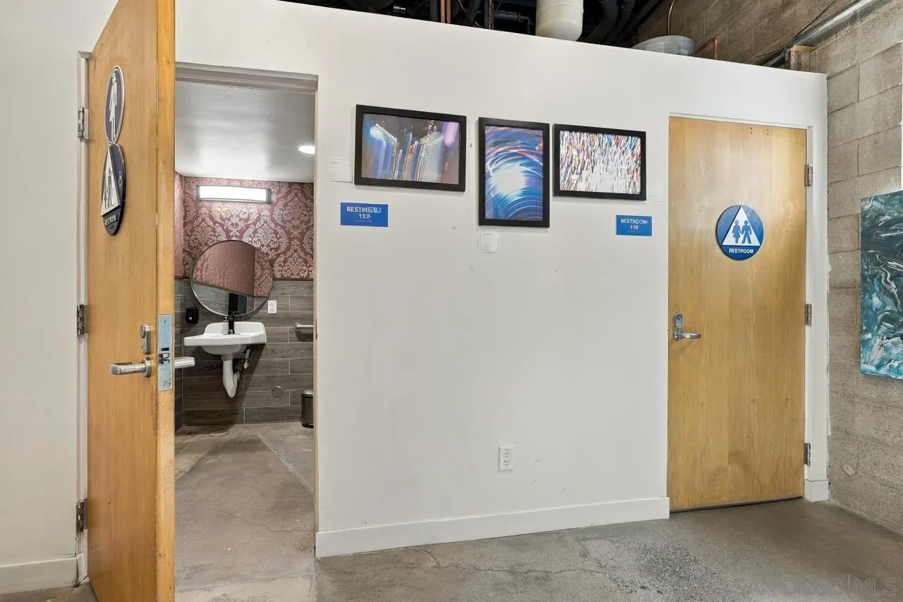 2419 El Cajon, San Diego, CA 92104, photo 25