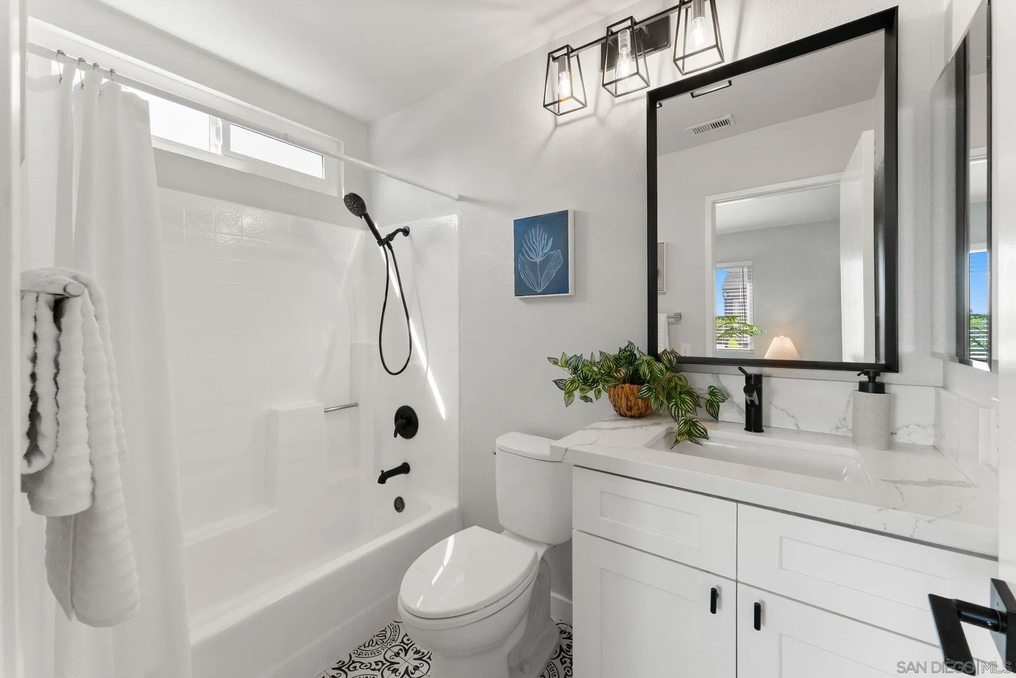 https://cdn.realtyfeed.com/cdn/127/260023445/ce00ff020573b17a0909b4b74092e099.webp