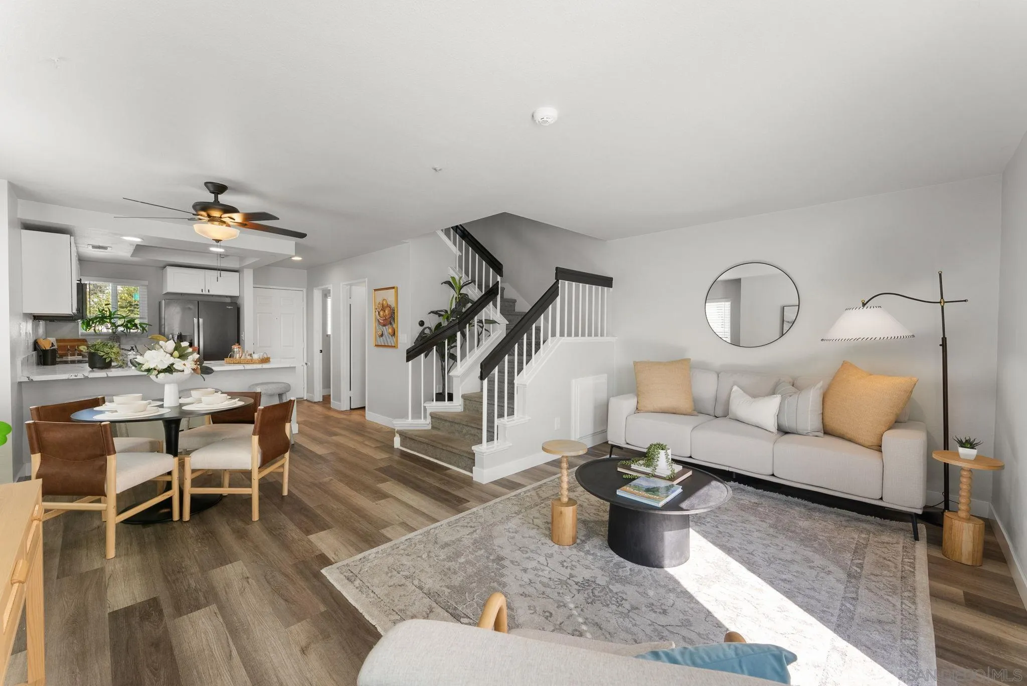 https://cdn.realtyfeed.com/cdn/127/260023445/da3973f54e6a3e314650f8a6bbba3a34.webp