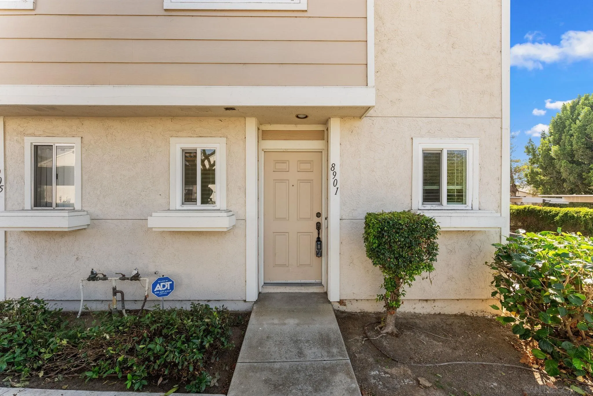 8901 Arlingdale Way, Spring Valley, CA 91977 - Photo 2 of 34, Spring Valley, CA