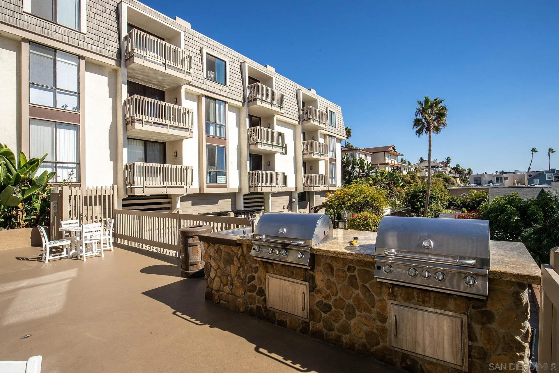 https://cdn.realtyfeed.com/cdn/127/260023446/9cf4d0180eaea26eaee60978307b014d.webp