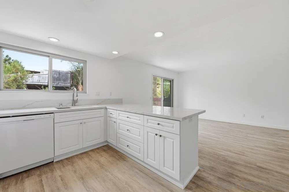 155 Rosebay Dr Unit 40, Encinitas, CA 92024 - Photo 2 of 15, Encinitas, CA