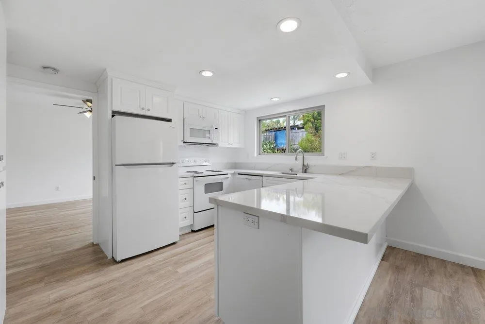 155 Rosebay Dr Unit 40, Encinitas, CA 92024 - Photo 3 of 15, Encinitas, CA