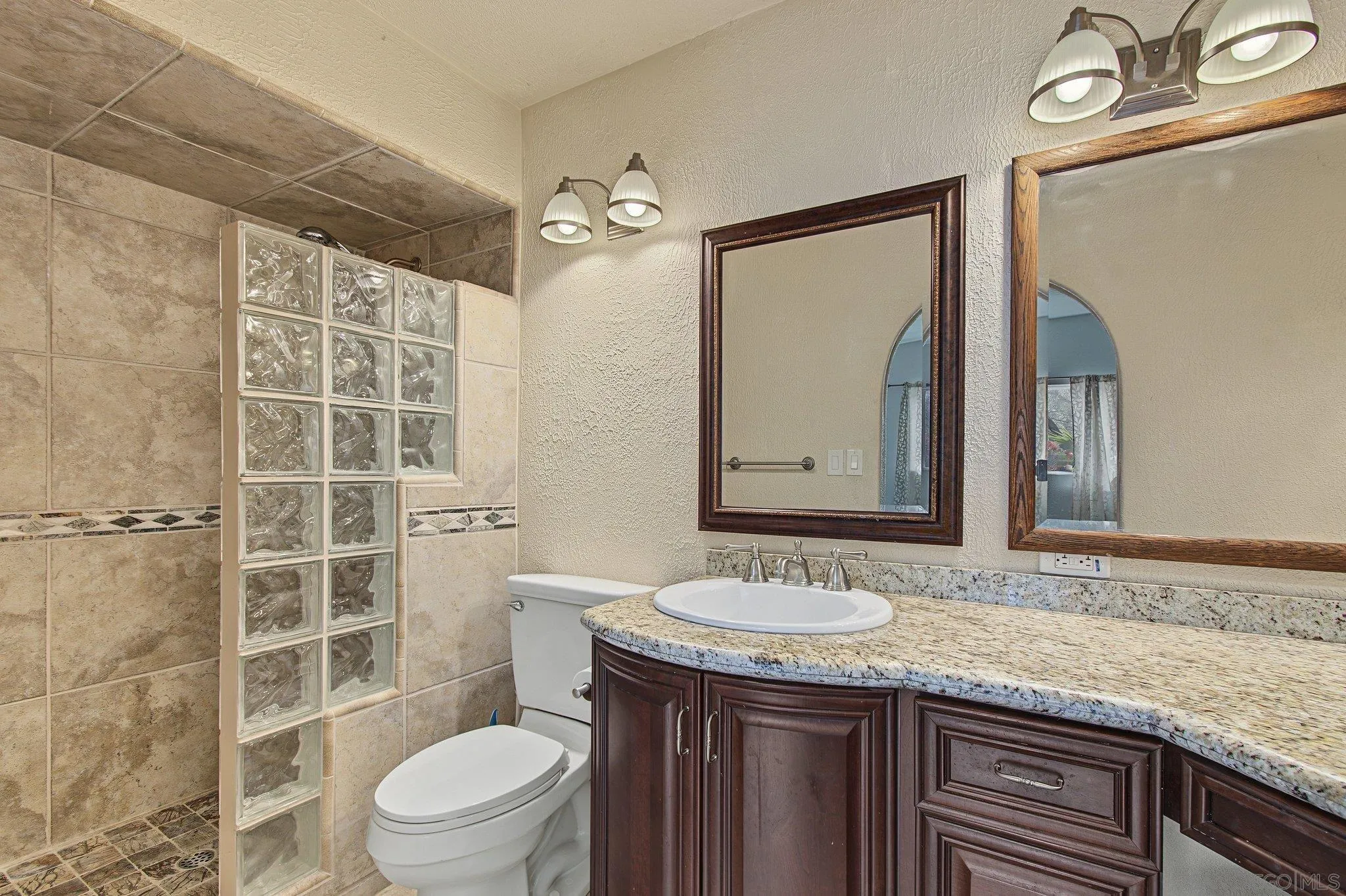 https://cdn.realtyfeed.com/cdn/127/260023457/0fac3bc859d2990295166537ce5de50d.webp