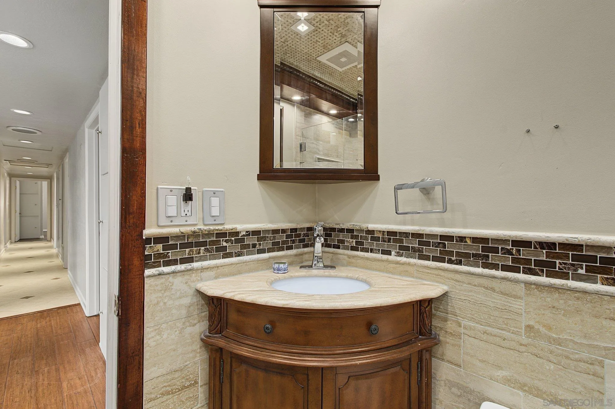 https://cdn.realtyfeed.com/cdn/127/260023457/5e0a0a2fa663125469ba3e977e4940e8.webp