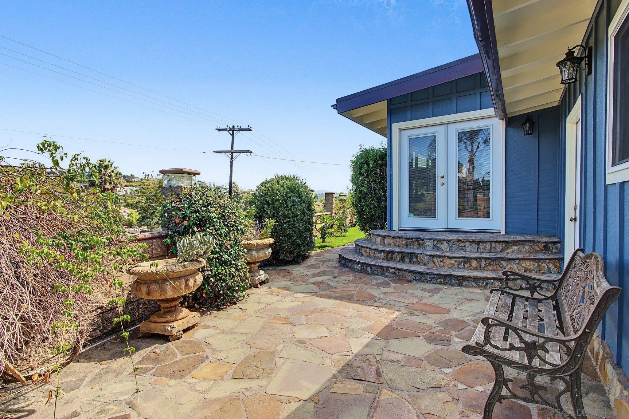 https://cdn.realtyfeed.com/cdn/127/260023457/76dc54a2281dcee0ec870b8040333b73.webp