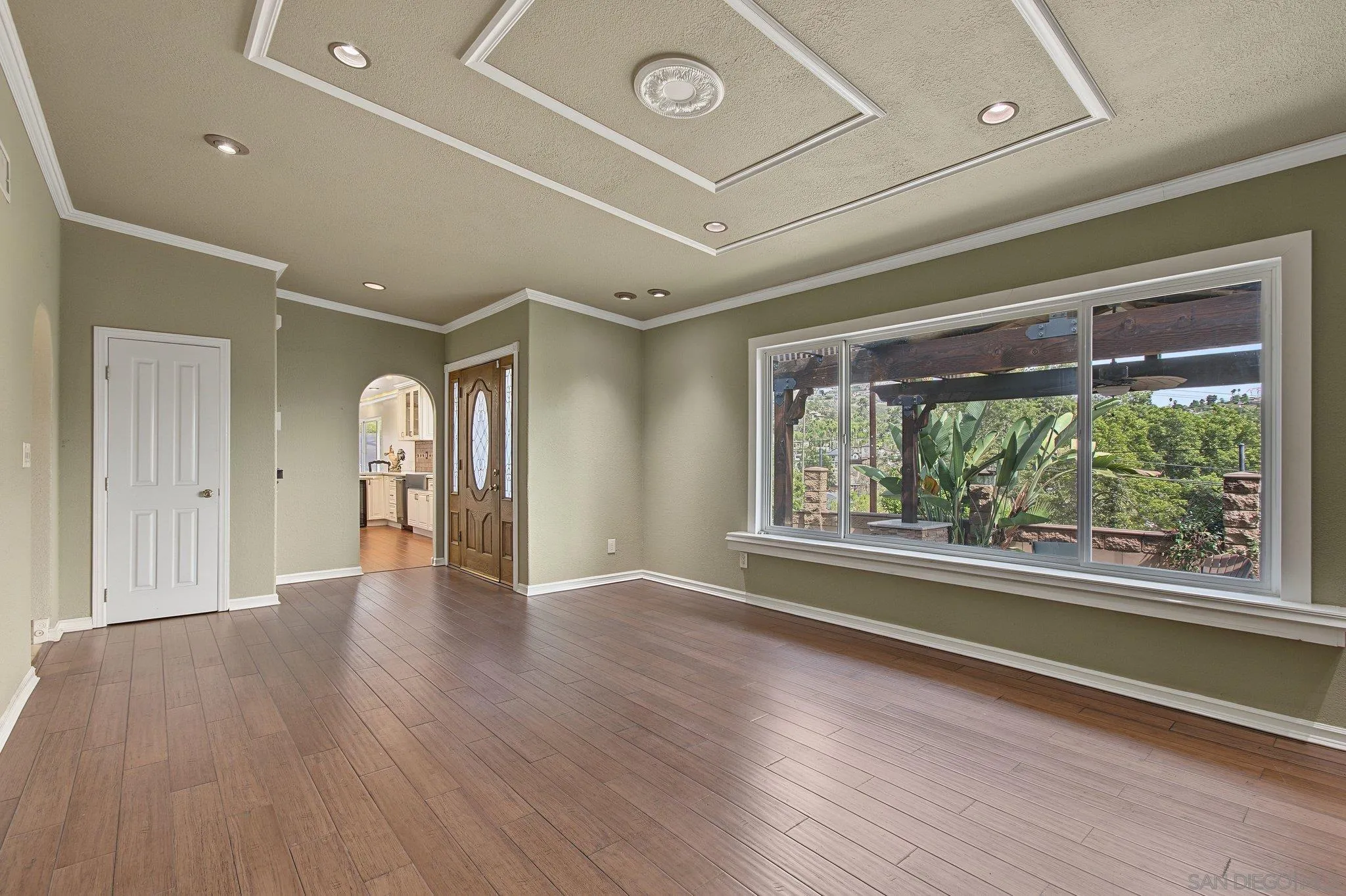 https://cdn.realtyfeed.com/cdn/127/260023457/8ab5d0edd647e33e445026d33d2070f4.webp