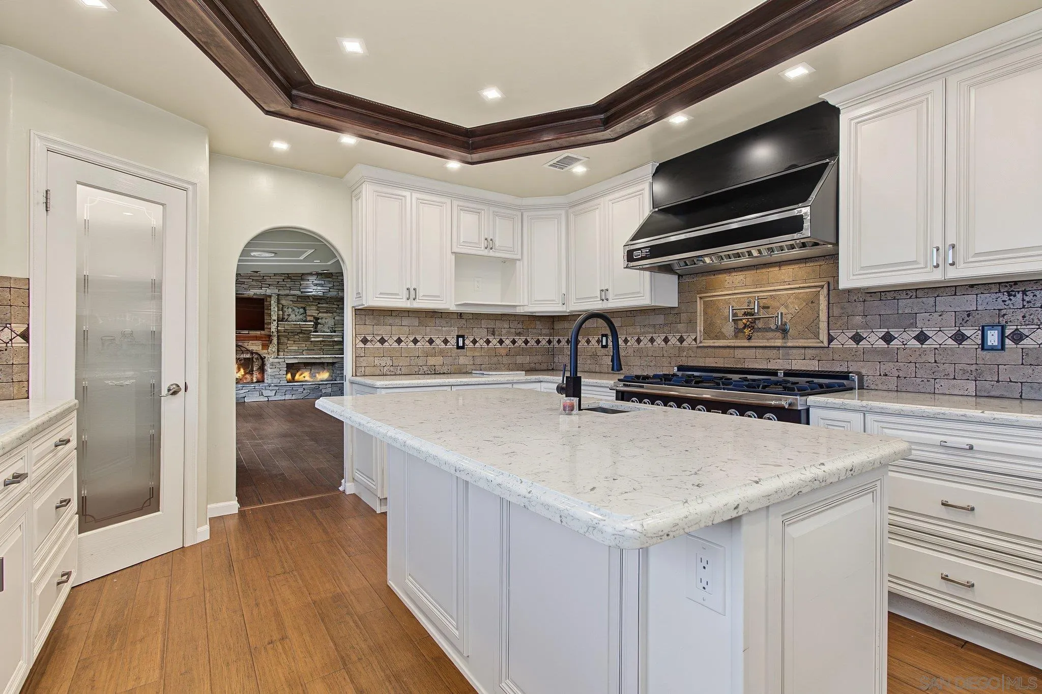 https://cdn.realtyfeed.com/cdn/127/260023457/9d45cafd1e9522f155520c57fb28af2c.webp