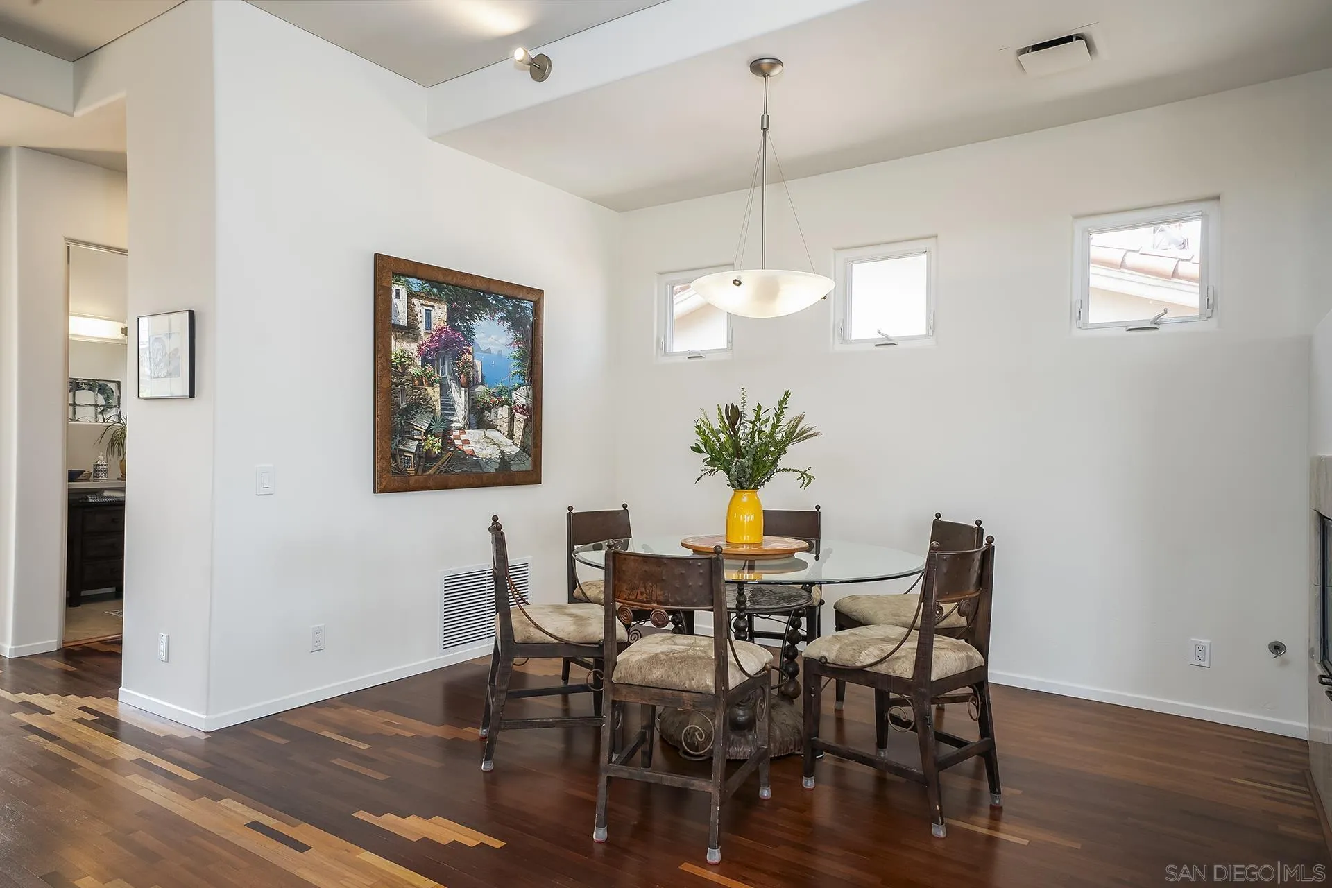 https://cdn.realtyfeed.com/cdn/127/260023460/4ed0da3f461f0f5b896739b5139a958b.webp