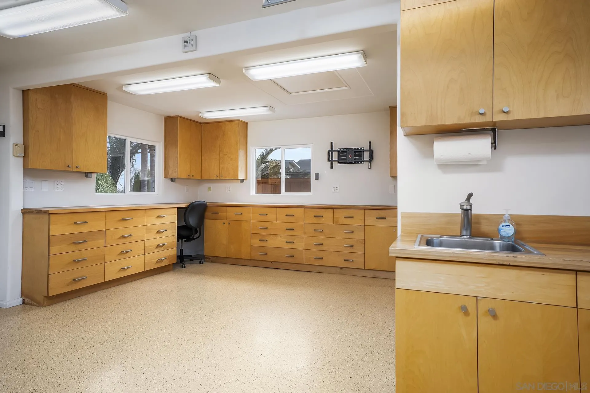 https://cdn.realtyfeed.com/cdn/127/260023460/aea0cb6662055d6334f18c6fc96a5719.webp