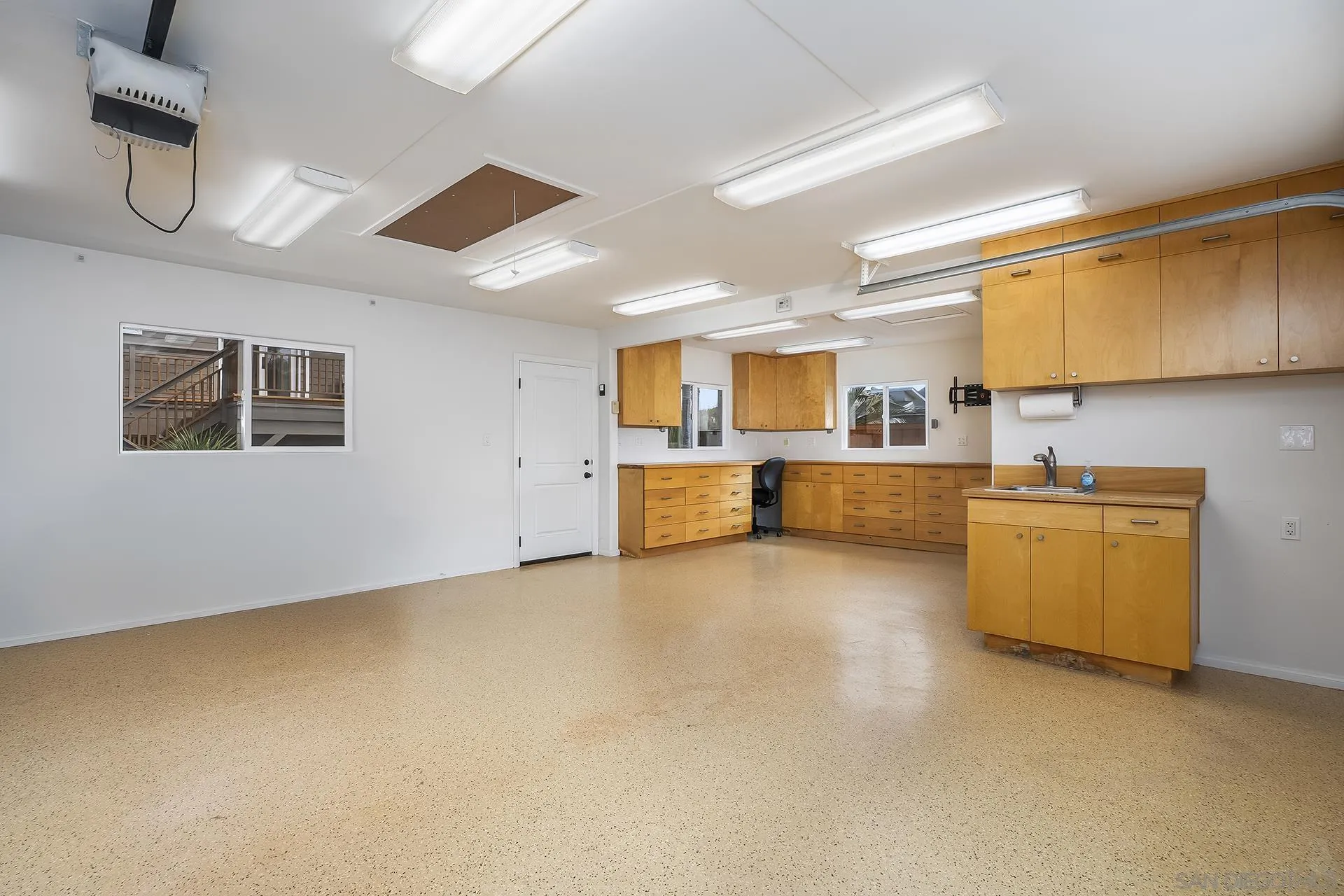 https://cdn.realtyfeed.com/cdn/127/260023460/b695ac82c0ff346d209e9fe63eac5b09.webp