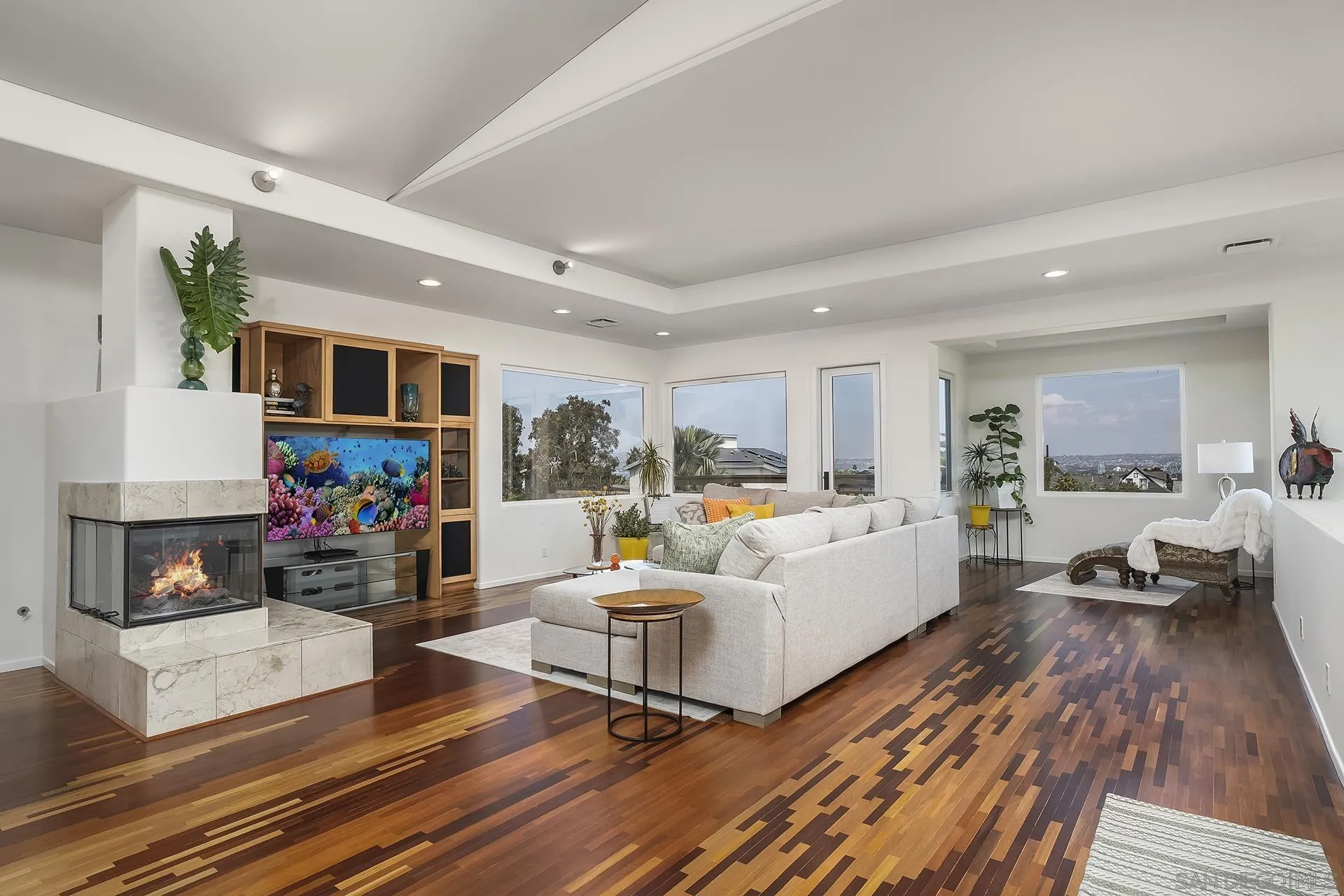 https://cdn.realtyfeed.com/cdn/127/260023460/c1ed54d4501b6d44e4b99cfa6ca4434e.webp