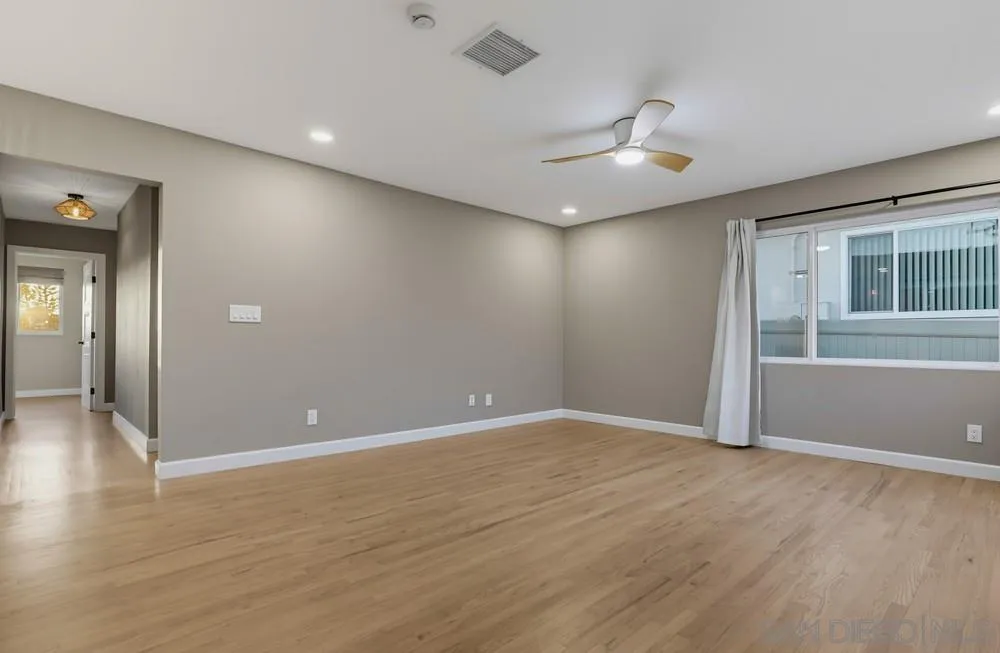 https://cdn.realtyfeed.com/cdn/127/260023471/01f8340e27af817c1d2ba06549503087.webp