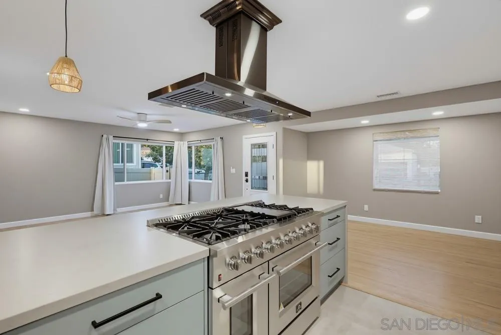 https://cdn.realtyfeed.com/cdn/127/260023471/04f95010062ca0ba21dd2b61e3517e26.webp