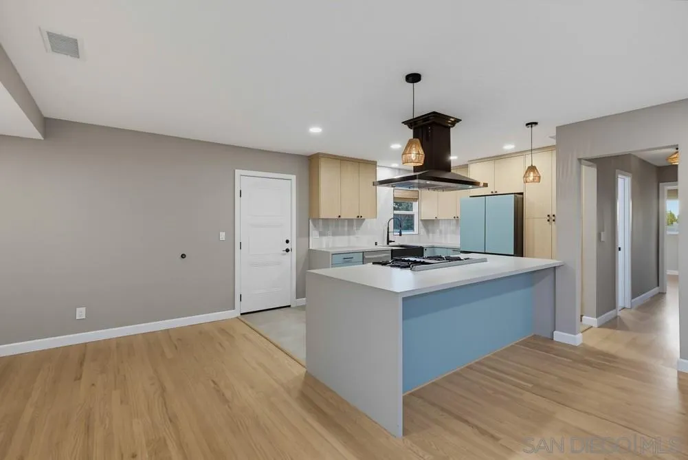 https://cdn.realtyfeed.com/cdn/127/260023471/149bddd08a8aa7f270ba2f4094b86370.webp