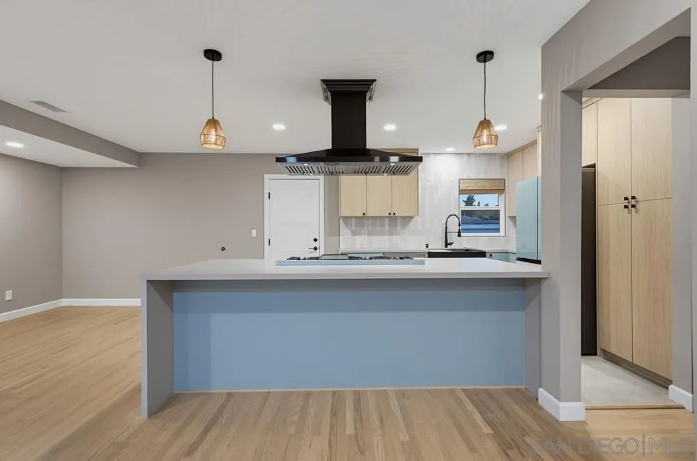 https://cdn.realtyfeed.com/cdn/127/260023471/31270d9419c618acfb17e35181fd20b9.webp